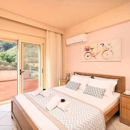 Aqua Blue Villas With Heated Pool Mathes ภายนอก รูปภาพ