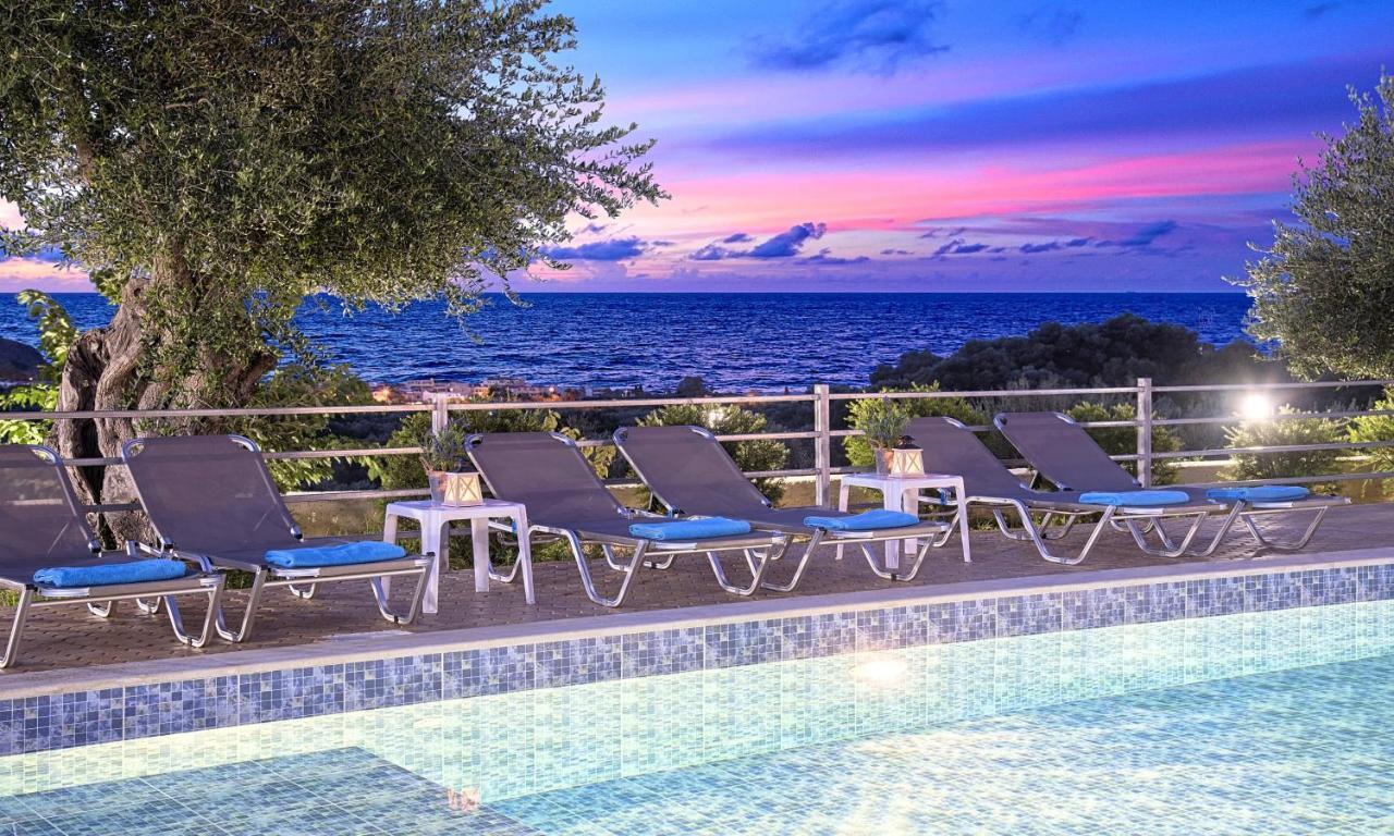 Aqua Blue Villas With Heated Pool Mathes ภายนอก รูปภาพ